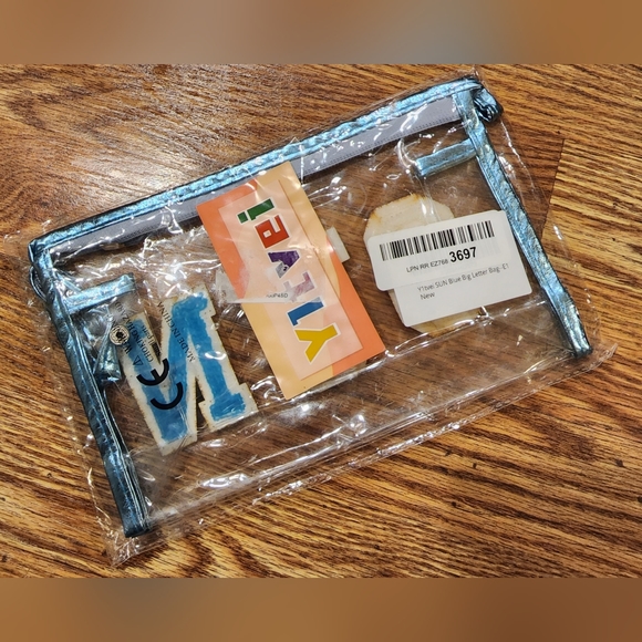 NEW SUN Varsity Letter Cosmetic Makeup Bag Felt Letters on Clear PVC - Picture 6 of 6
